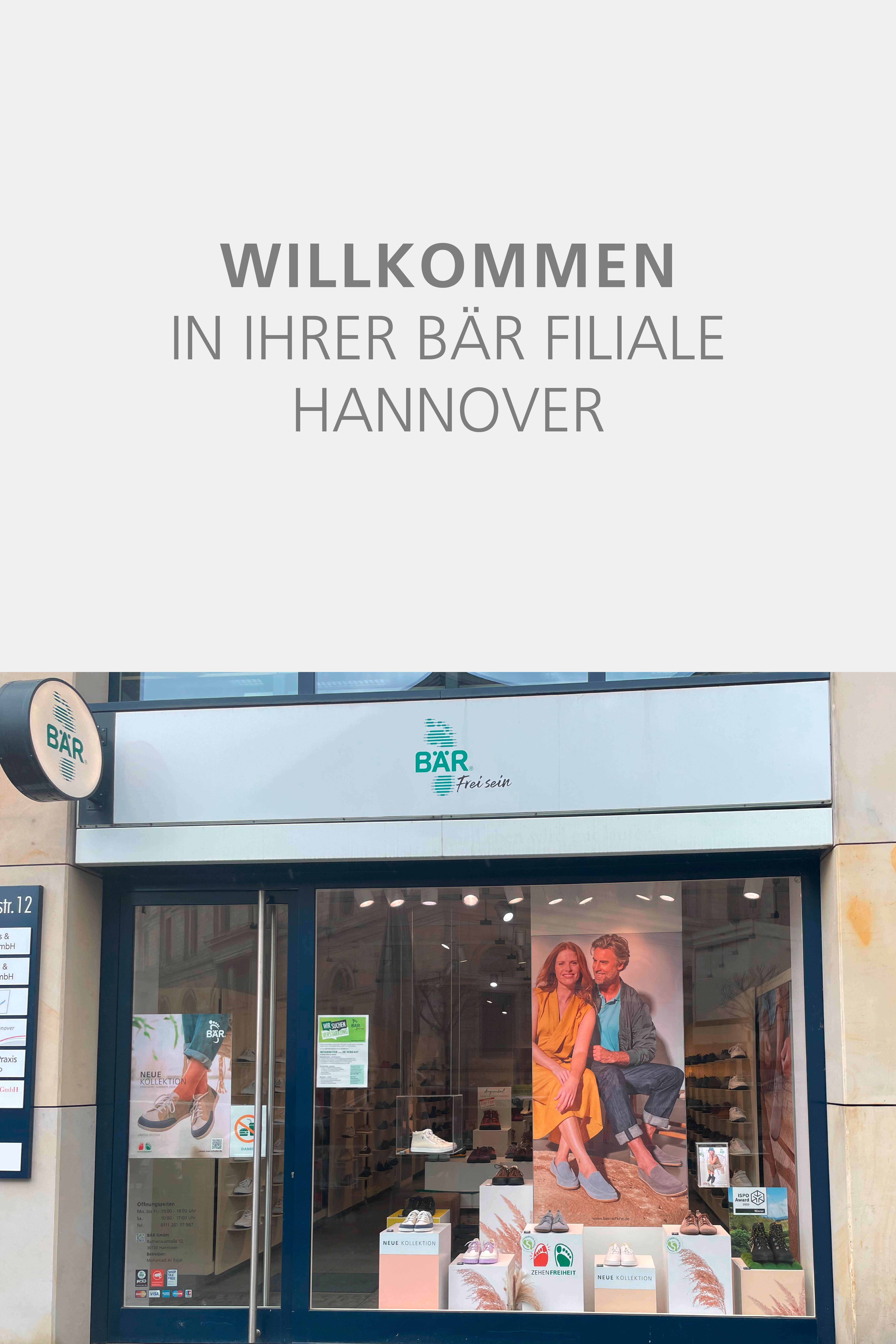 Eingangsbereich der BÄR Schuhgeschäfte Filiale in Hannover mit Schaufenster und Werbung.